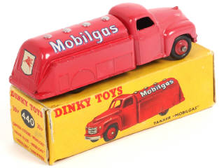 Lot 349 - DINKY TOYS (GB) (1)