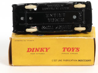 Lot 385 - DINKY TOYS (FRANCE) (1)