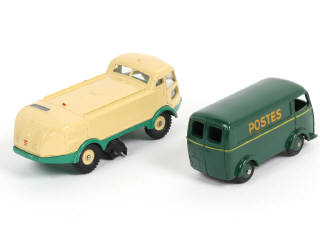 Lot 410 - DINKY TOYS (FRANCE) (2)