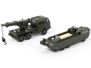 Lot 148 - DINKY TOYS (FRANCE) (2)
