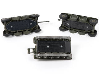Lot 154 - DINKY TOYS (FRANCE) (3)