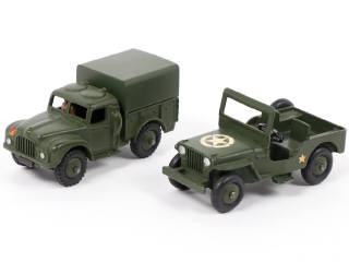 Lot 168 - DINKY TOYS (GB) (2)