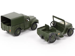 Lot 168 - DINKY TOYS (GB) (2)