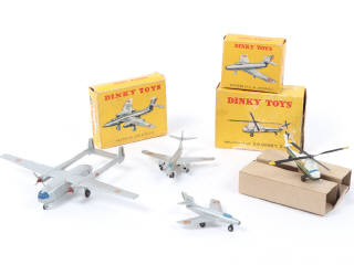 Lot 157 - DINKY TOYS (FRANCE) (4)