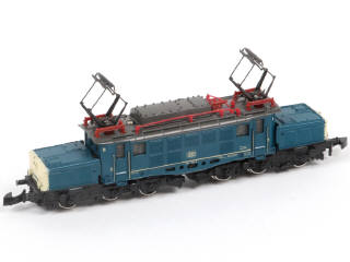 Lot 137 - MÄRKLIN 'Z' (ALLEMAGNE) (1)