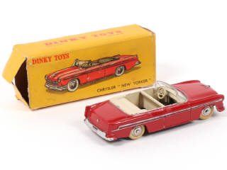 Lot 143 - DINKY TOYS (FRANCE) (1)
