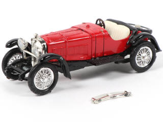 Lot 270 - DIVERS (7)