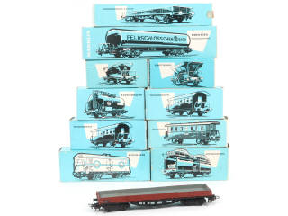 Lot 111 - MÄRKLIN 'HO' (ALLEMAGNE) (10)