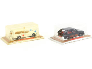 Lot 246 - MAJORETTE (FRANCE) (2)