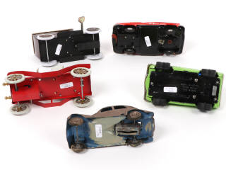 Lot 45 - DIVERS (5)