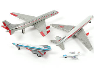 Lot 64 - DIVERS (JAPON) (4)