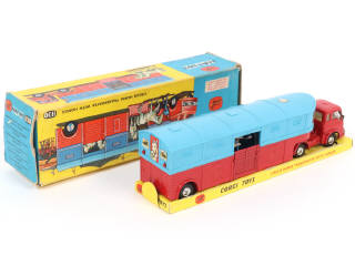 Lot 260 - CORGI TOYS (GB) (1)
