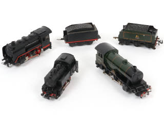 Lot 8 - DIVERS 'HO' (5)