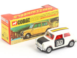 Lot 253 - CORGI TOYS (GB) (1)