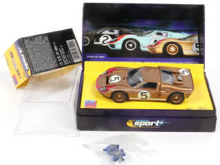 Lot 229 - SCALEXTRIC (GB) (1)