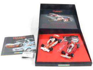 Lot 242 - SCALEXTRIC (GB) (2)