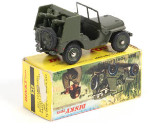 Lot 411 - DINKY TOYS (FRANCE) (1)