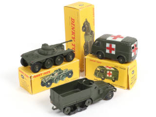 Lot 420 - DINKY TOYS (FRANCE) (3)