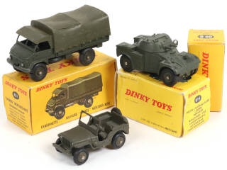 Lot 418 - DINKY TOYS (FRANCE) (3)