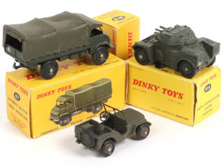 Lot 418 - DINKY TOYS (FRANCE) (3)