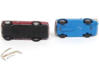 Lot 90 - DIVERS (2)