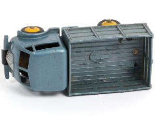 Lot 399 - DINKY TOYS (FRANCE) (2)