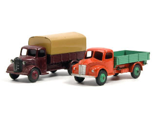 Lot 736 - DINKY TOYS GB (2)