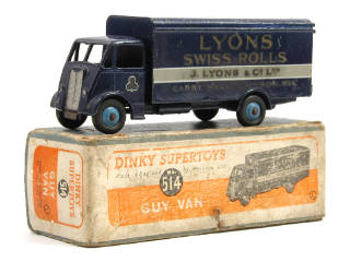 Lot 704 - DINKY TOYS GB (1)