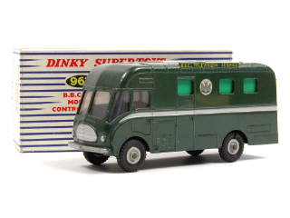 Lot 718 - DINKY TOYS GB (1)