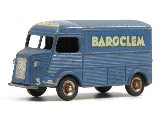 Lot 826 - DINKY TOYS FRANCE (1)