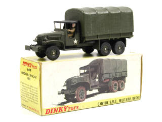 Lot 486 - DINKY TOYS FRANCE (1)