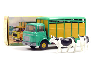Lot 830 - DINKY TOYS FRANCE (1)