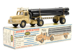 Lot 817 - DINKY TOYS FRANCE (1)