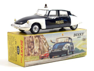 Lot 776 - DINKY TOYS FRANCE (1)