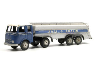 Lot 660 - MÄRKLIN (GERMANY) (1)