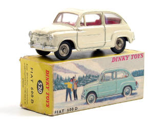 Lot 783 - DINKY TOYS FRANCE (1)