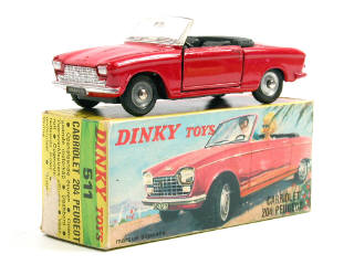 Lot 780 - DINKY TOYS FRANCE (1)