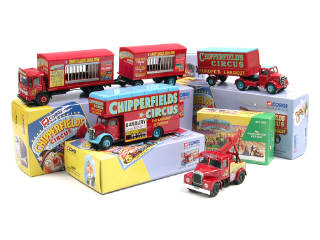 Lot 540 - CORGI TOYS (GB) (5)