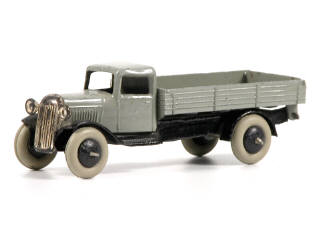 Lot 693 - DINKY TOYS GB (1)