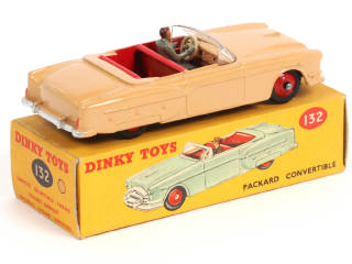 Lot 584 - DINKY TOYS (GB) (1)