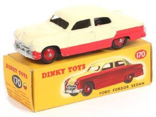 Lot 596 - DINKY TOYS (GB) (1)
