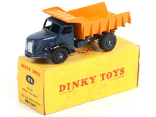 Lot 533 - DINKY TOYS (FRANCE) (1)
