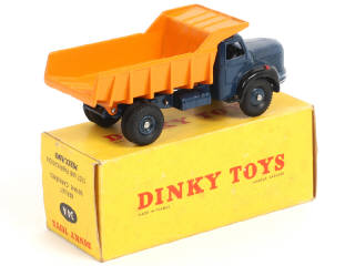 Lot 533 - DINKY TOYS (FRANCE) (1)