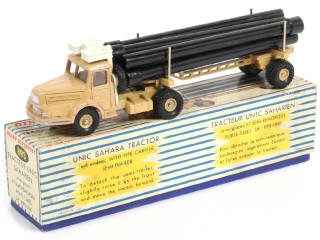 Lot 541 - DINKY TOYS (FRANCE) (1)