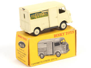 Lot 521 - DINKY TOYS (FRANCE) (1)
