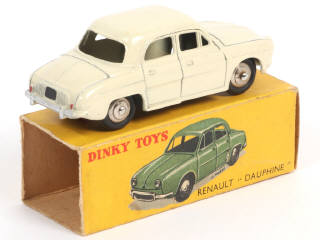 Lot 418 - DINKY TOYS (FRANCE) (1)