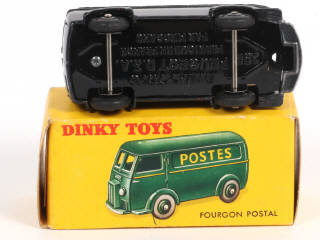 Lot 517 - DINKY TOYS (FRANCE) (1)