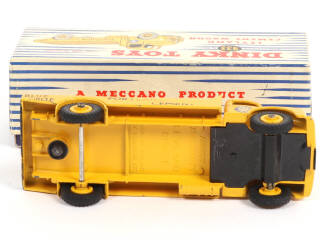 Lot 643 - DINKY TOYS (GB) (1)