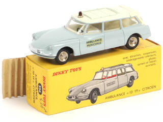 Lot 411 - DINKY TOYS (FRANCE) (1)