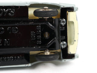 Lot 411 - DINKY TOYS (FRANCE) (1)